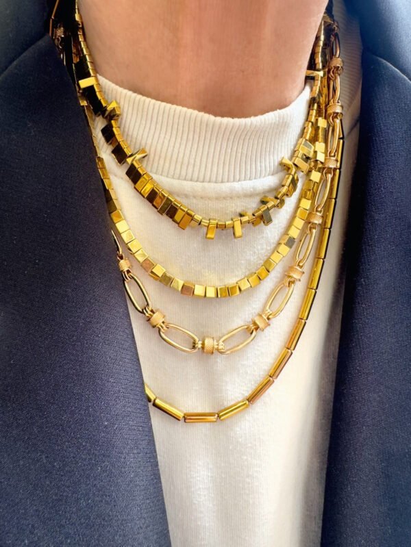 COLLIERS ANDREA BONNIE MAXIME SACHA